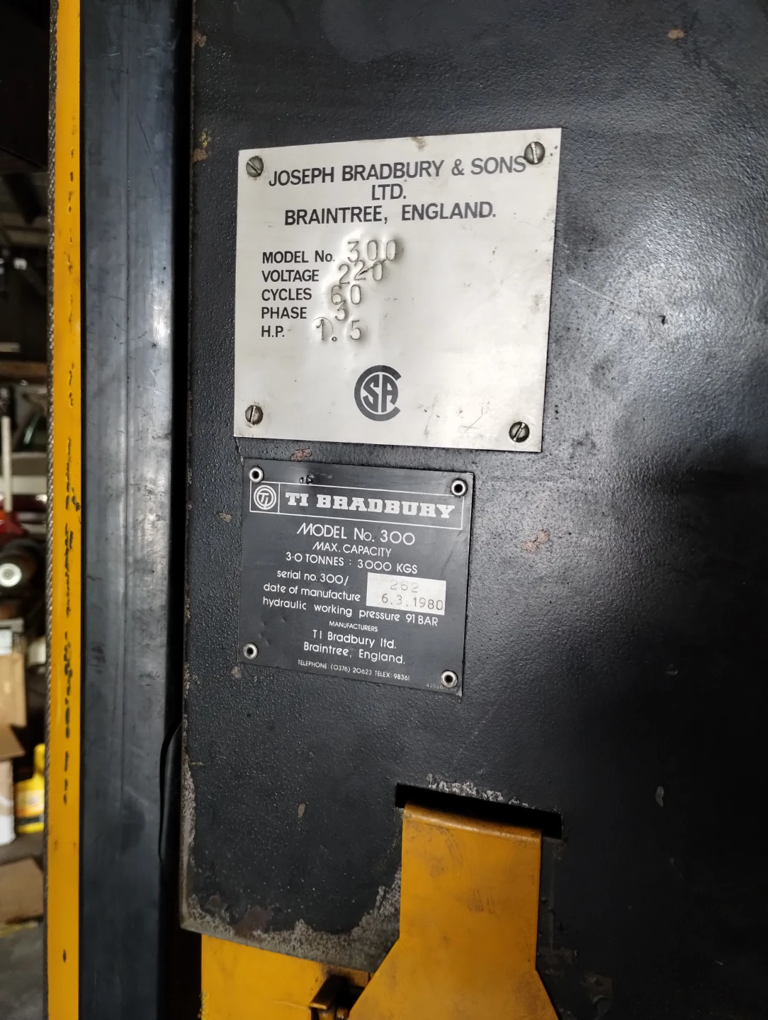 Joseph Bradbury & Sons LTD Car Lift - photo 3