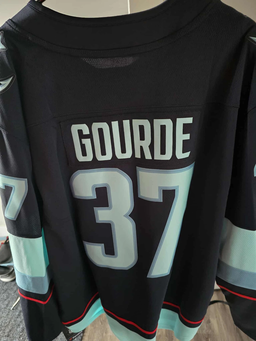 Seattle Kraken Gourde #37 NHL Jersey  XL - photo 2