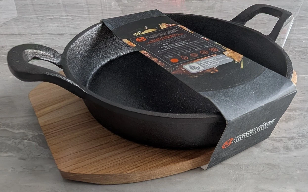 Masterclass Round Cast Iron Casserole & Maple Tray - NEW!