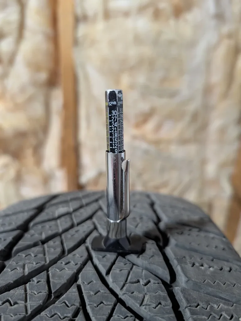 (4)-205/55R16 Winter Tires On Saab Alloy Rims 5x100 image indicator(4)