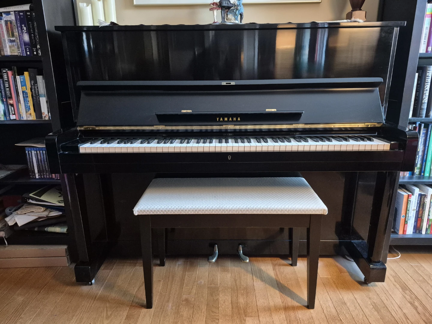Yamaha Piano with Bench