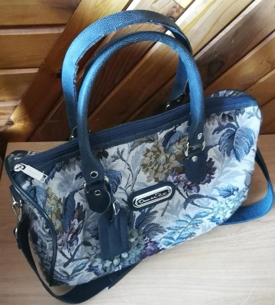 Vintage Oscar De La Renta Bag