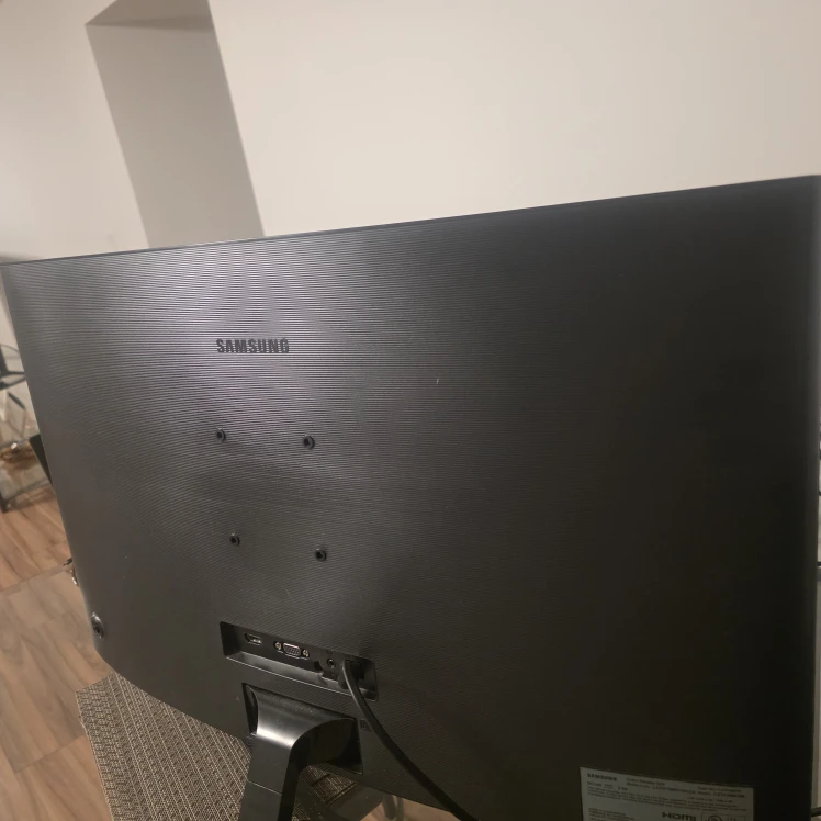 Samsung C27F396FHN 27" Curved Monitor - photo 2