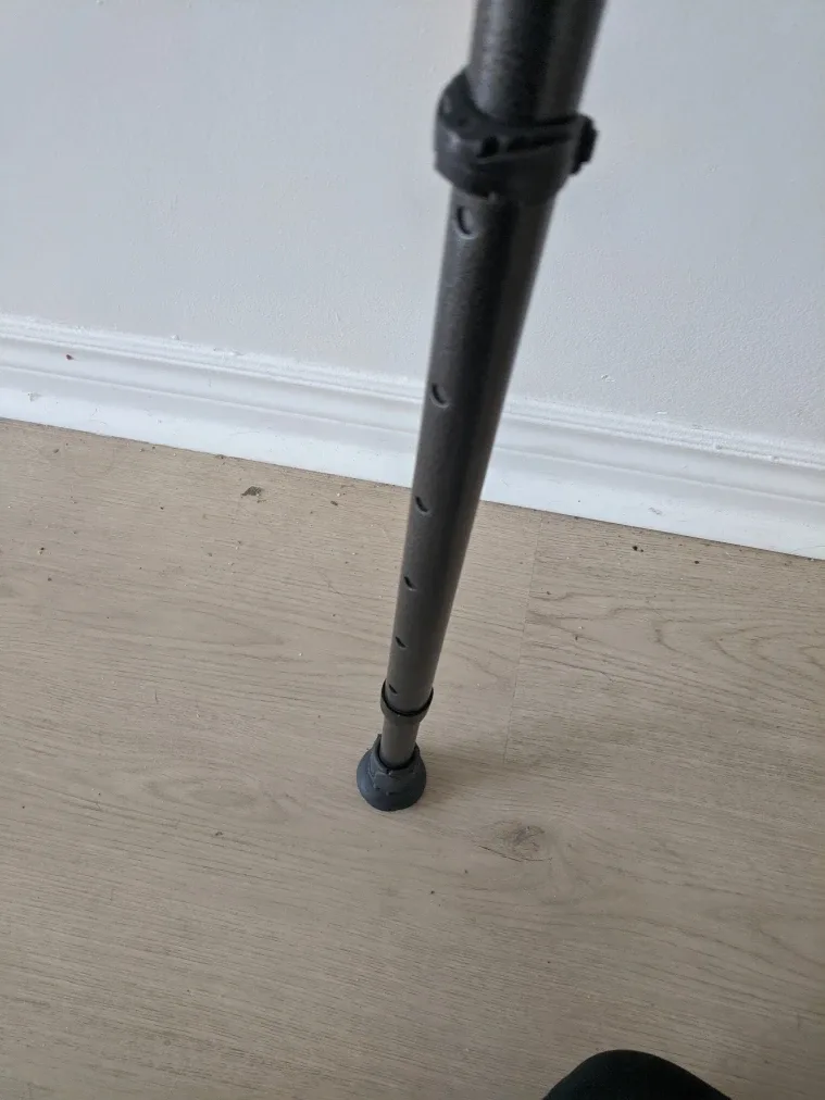 Forearm Crutches - Adjustable image indicator(6)