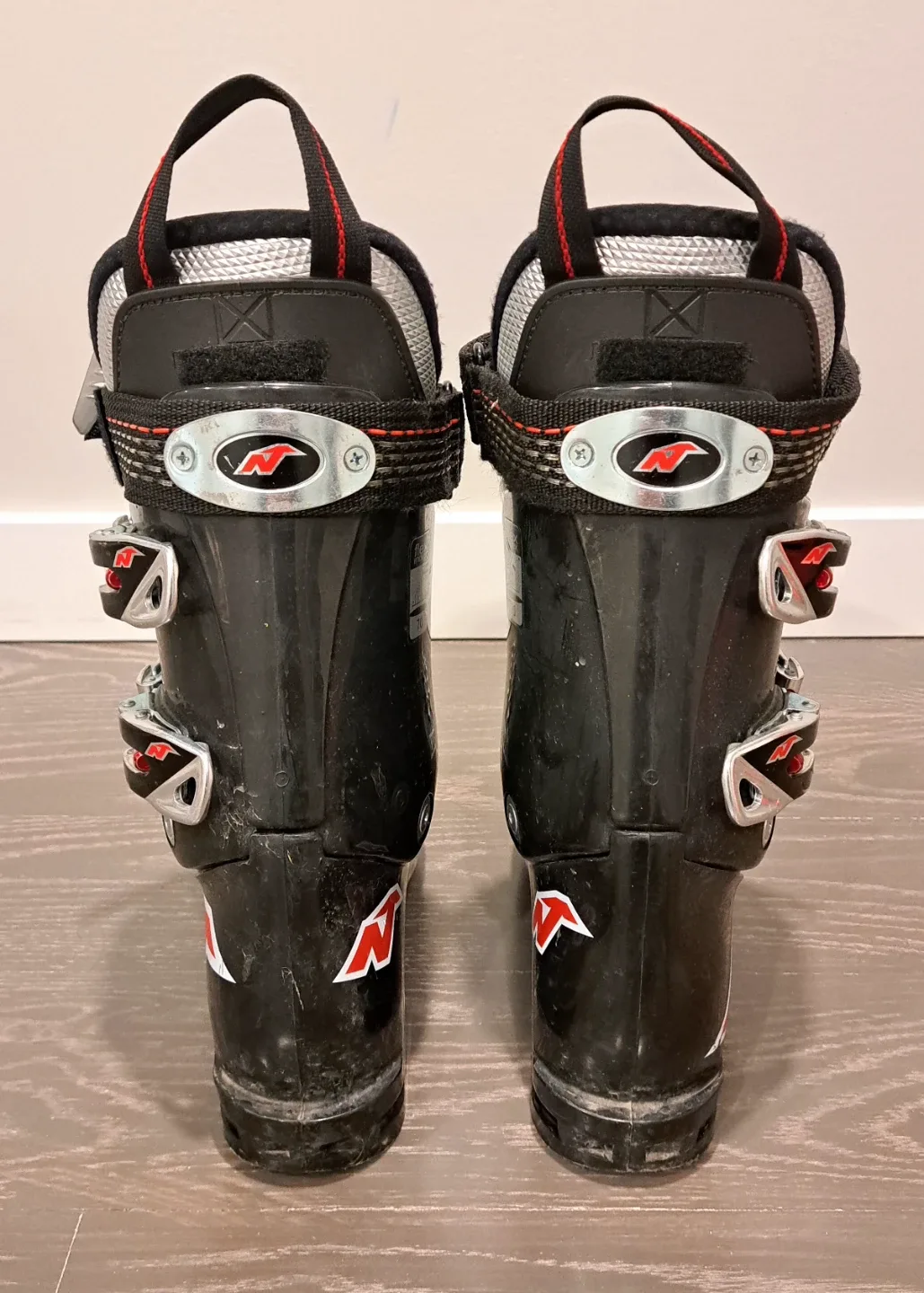 Nordica 🔼🎿Ski Boots | Dobermann Team 70 🎿 #CleanOut image indicator(4)