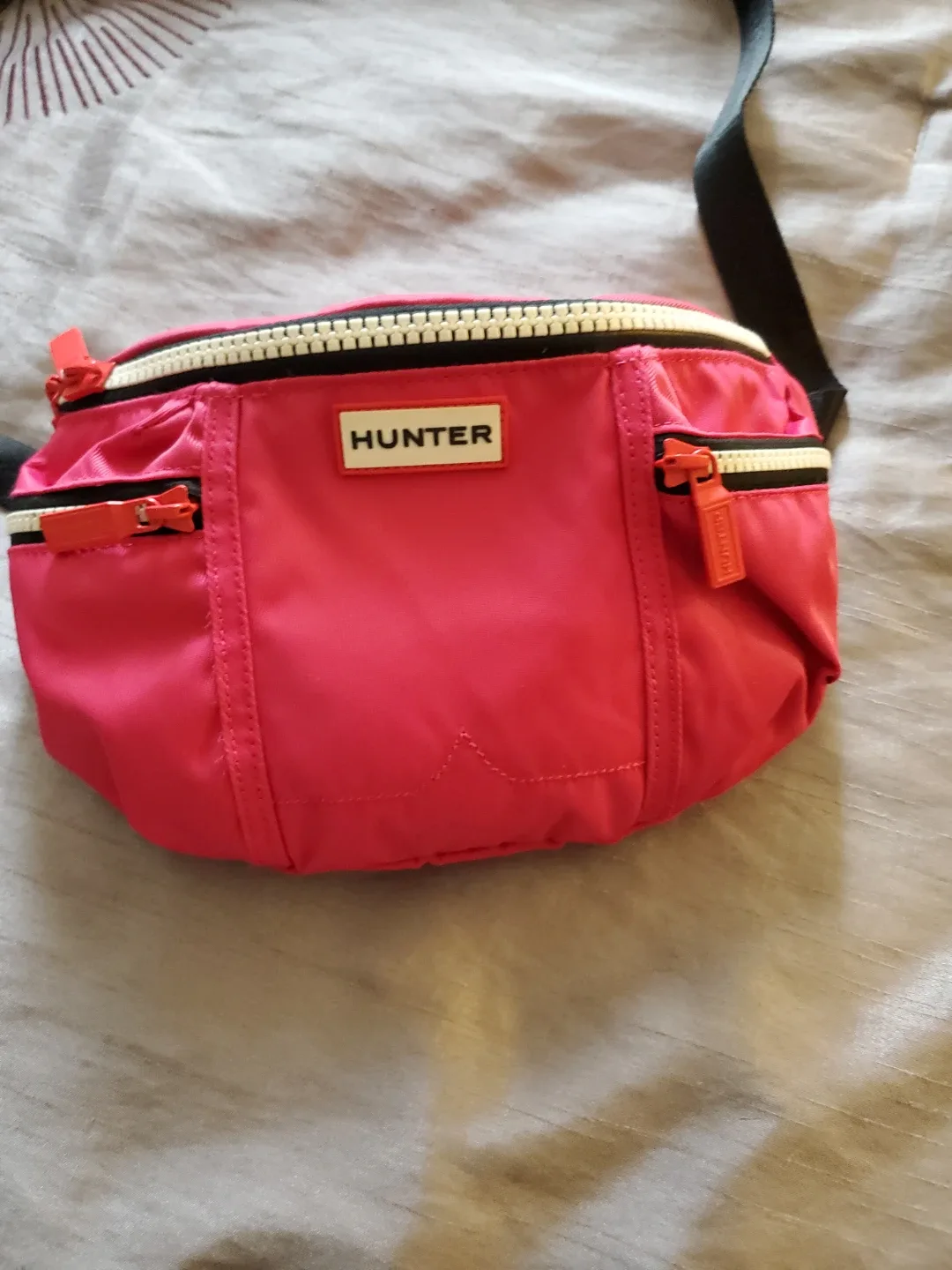 Hunter Pink Fanny Pack image indicator(2)