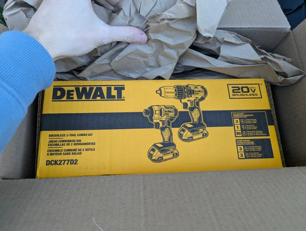 DeWalt 20V Brushless 2-Tool Combo Kit - New in Box! image indicator(3)