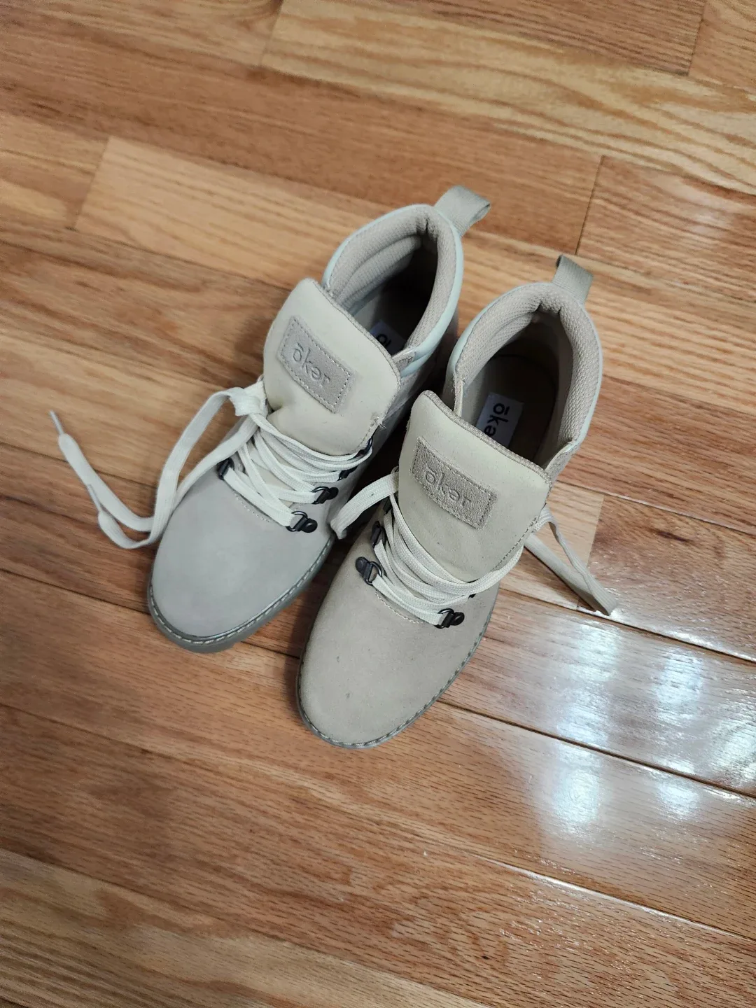 Oker Hiking Boots - Size 8