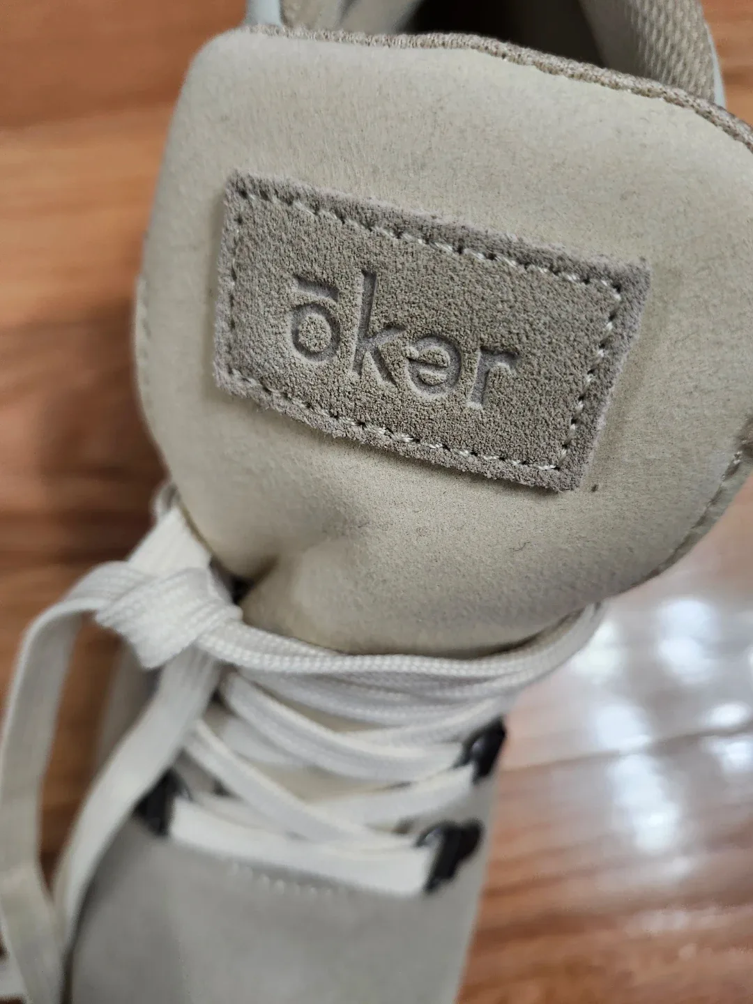 Oker Hiking Boots - Size 8 image indicator(2)