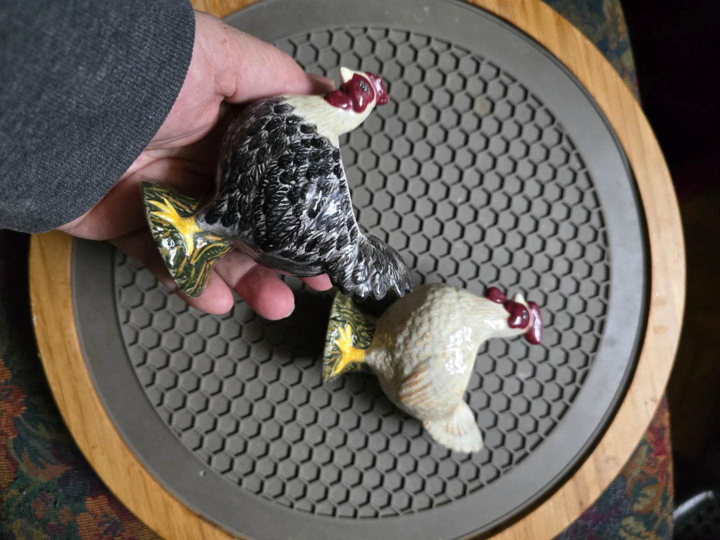 🙌♥️Warren Kimble Chicken Egg Cups - Set of 2 - photo 4