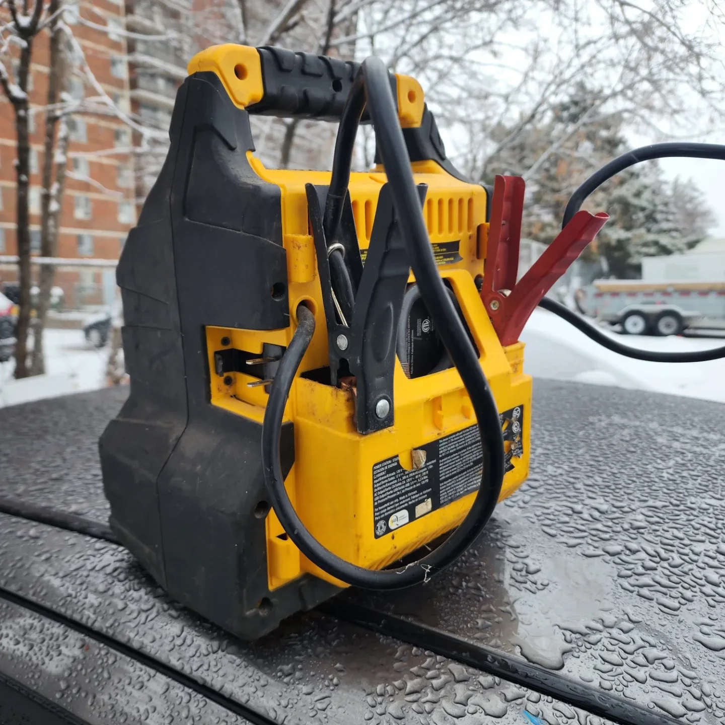 CAT CJ1000DXT Jump Starter