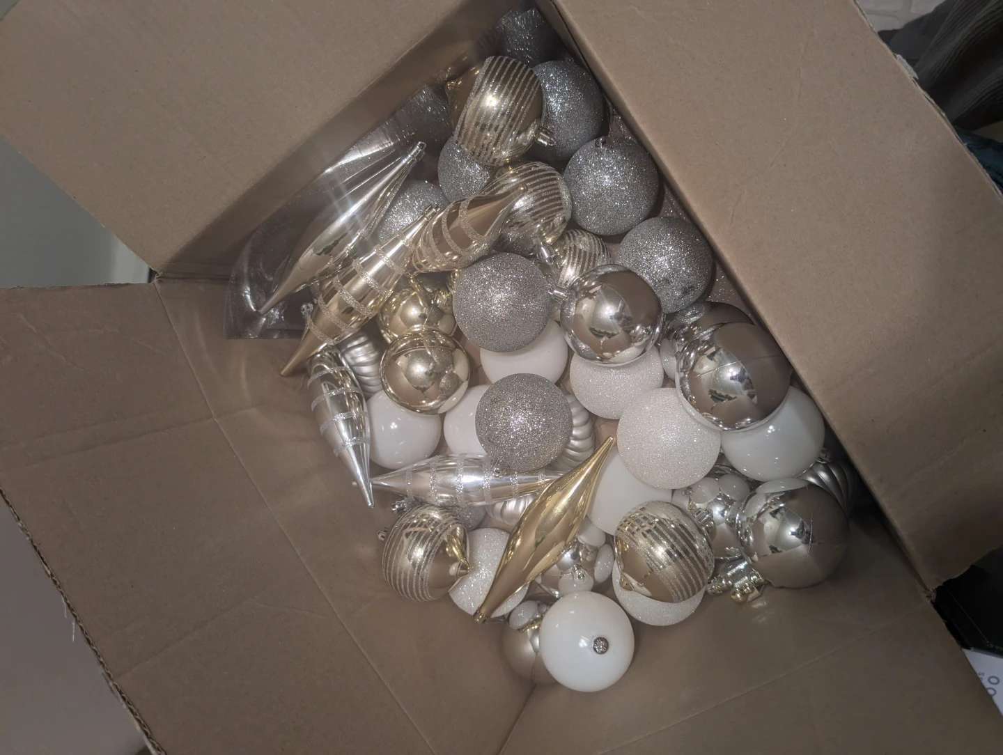 Christmas ornament lot and more - photo 2