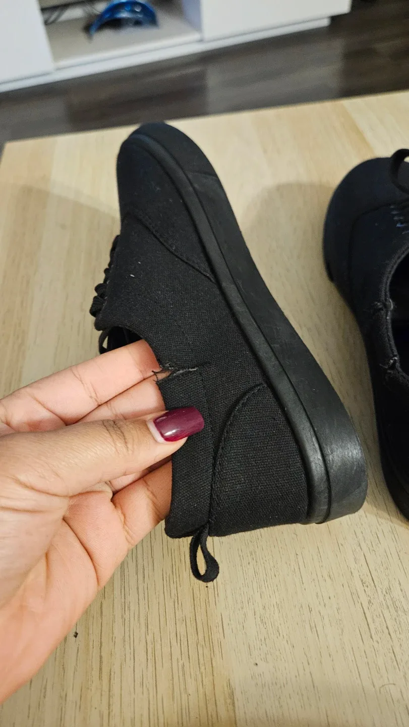 Ardene Black Sneakers Size 10 image indicator(7)