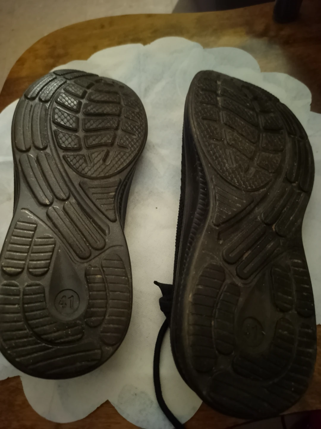 Black Sneakers - Size 41 - photo 2