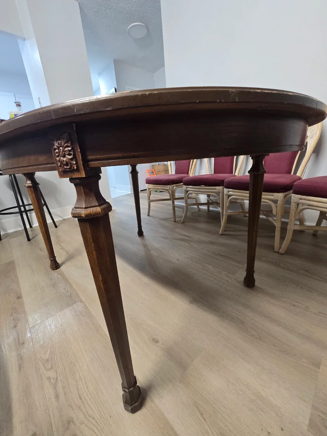 Oval Wooden Dining Table (59 x 41 inches) image indicator(8)