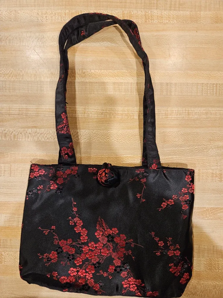 Floral Embroidered Black Purse