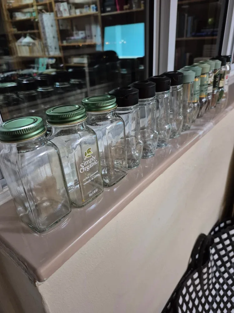 16 Spice Jars (Simply Organic, McCormick, PC)
