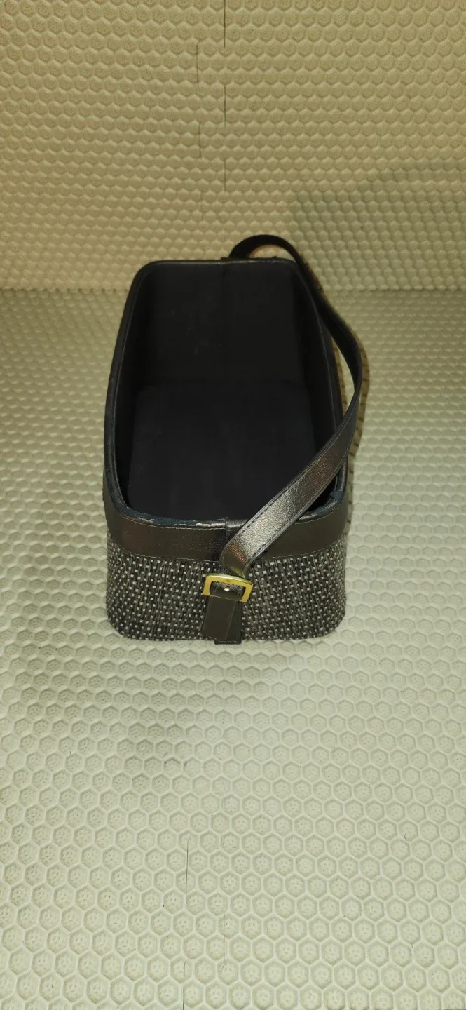 Woven Basket with Handle - Great Condition! image indicator(2)