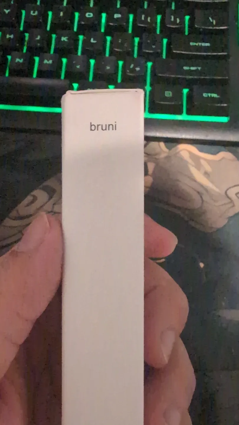 Fara Homidi Bruni Smudge & Contour Lip Pencil - Bruni image indicator(3)