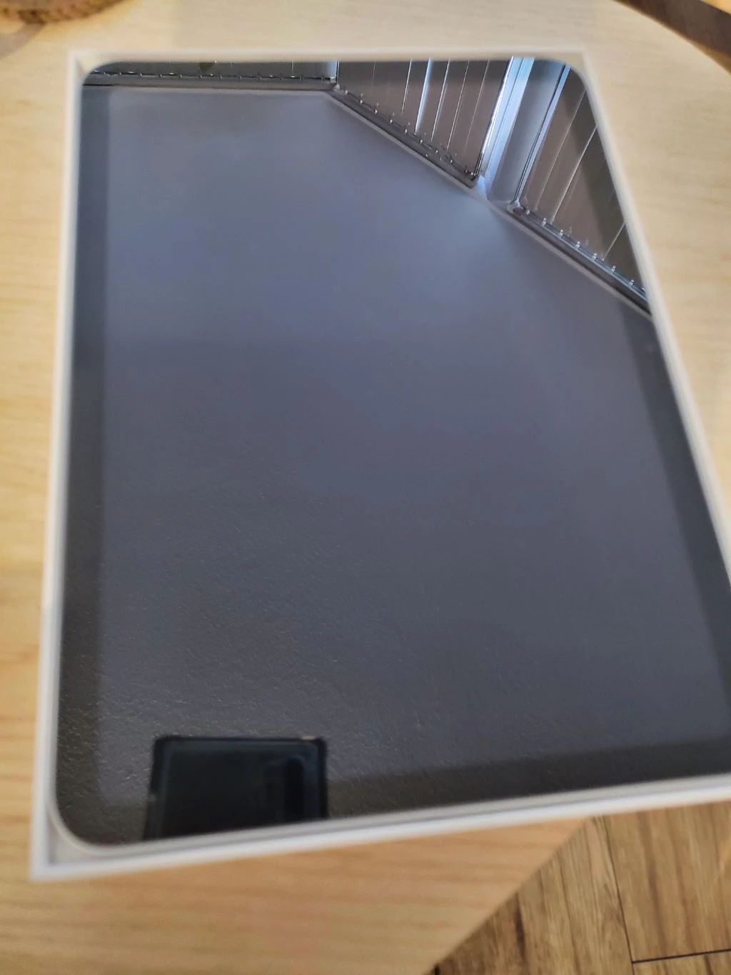 New Apple iPad 10th Gen Silver - photo 2