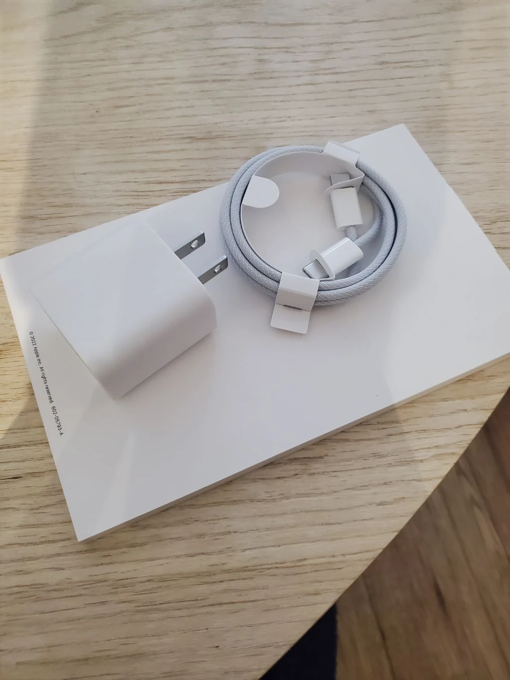 New Apple iPad 10th Gen Silver - photo 4