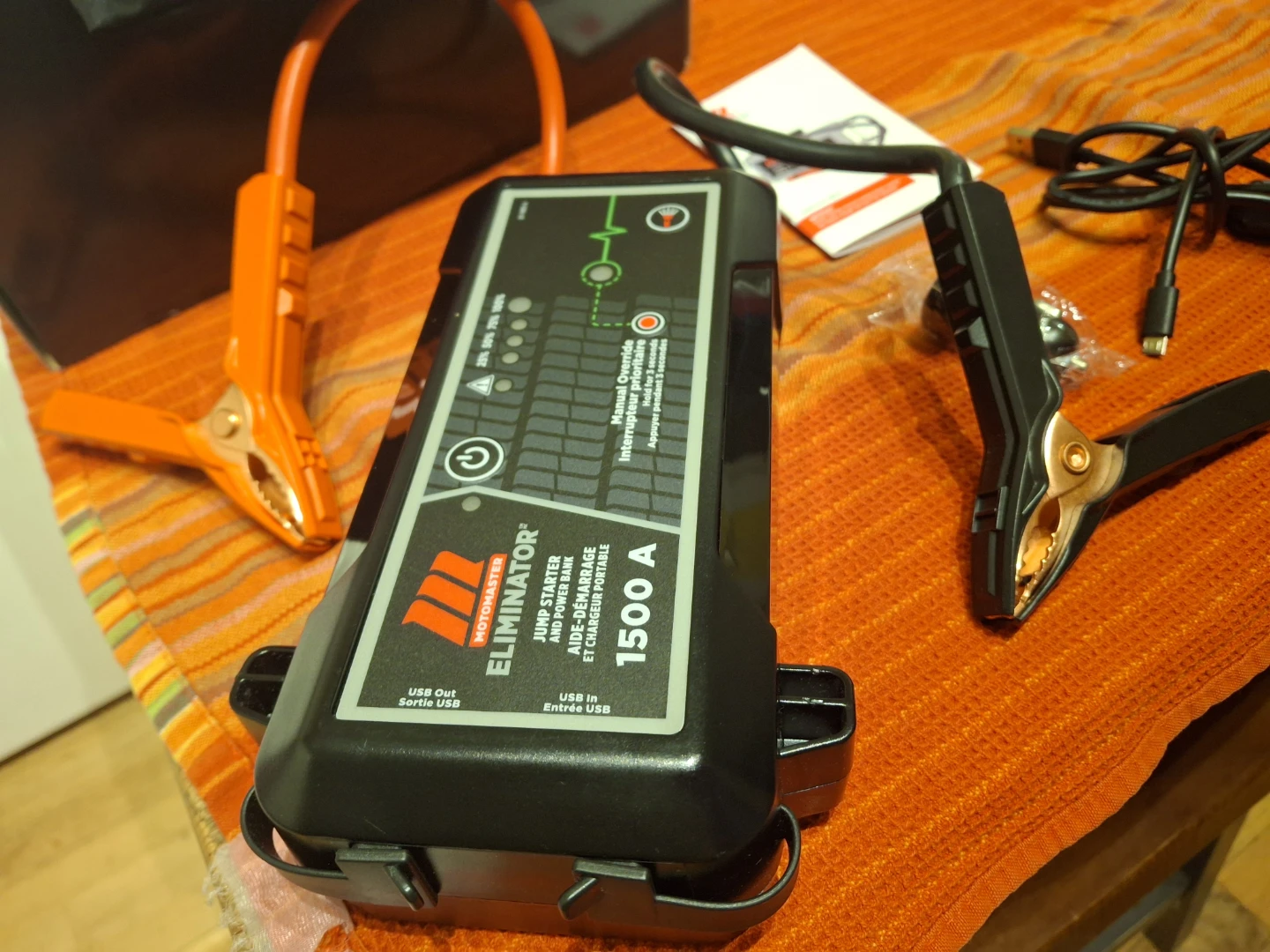 Eliminator Jump Starter and Power Bank 1500A - photo 2