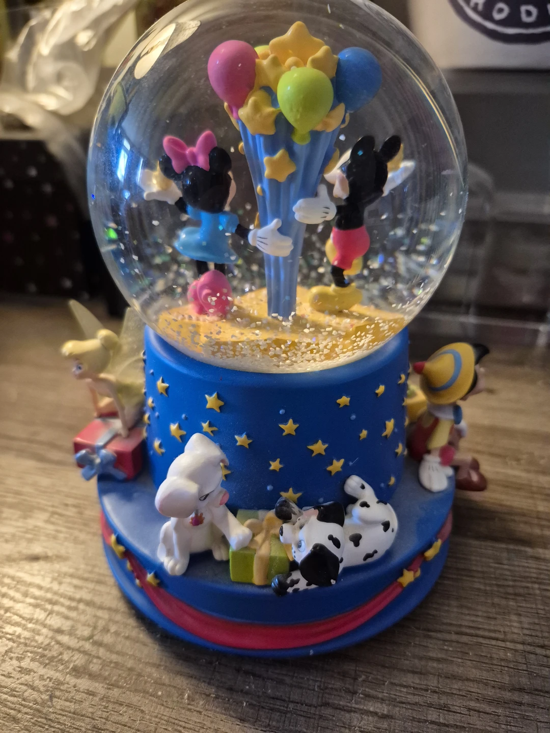 Disney Mickey & Minnie Mouse Snow Globe - photo 2