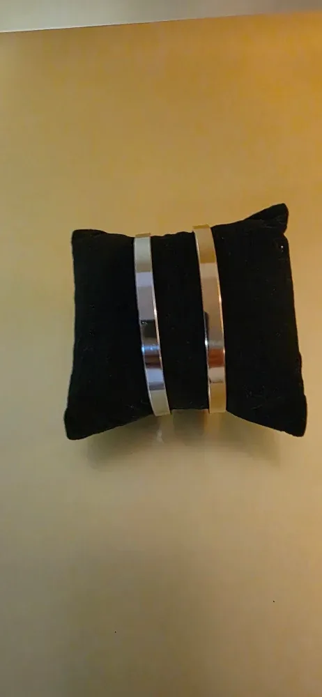 Metal Cuff Bracelets - Gold & Silver image indicator(2)