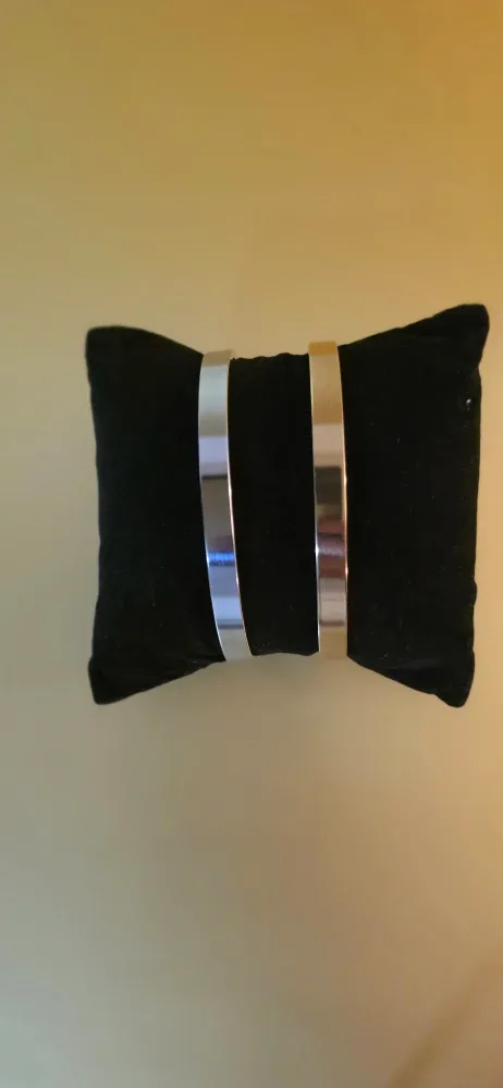 Metal Cuff Bracelets - Gold & Silver image indicator(3)