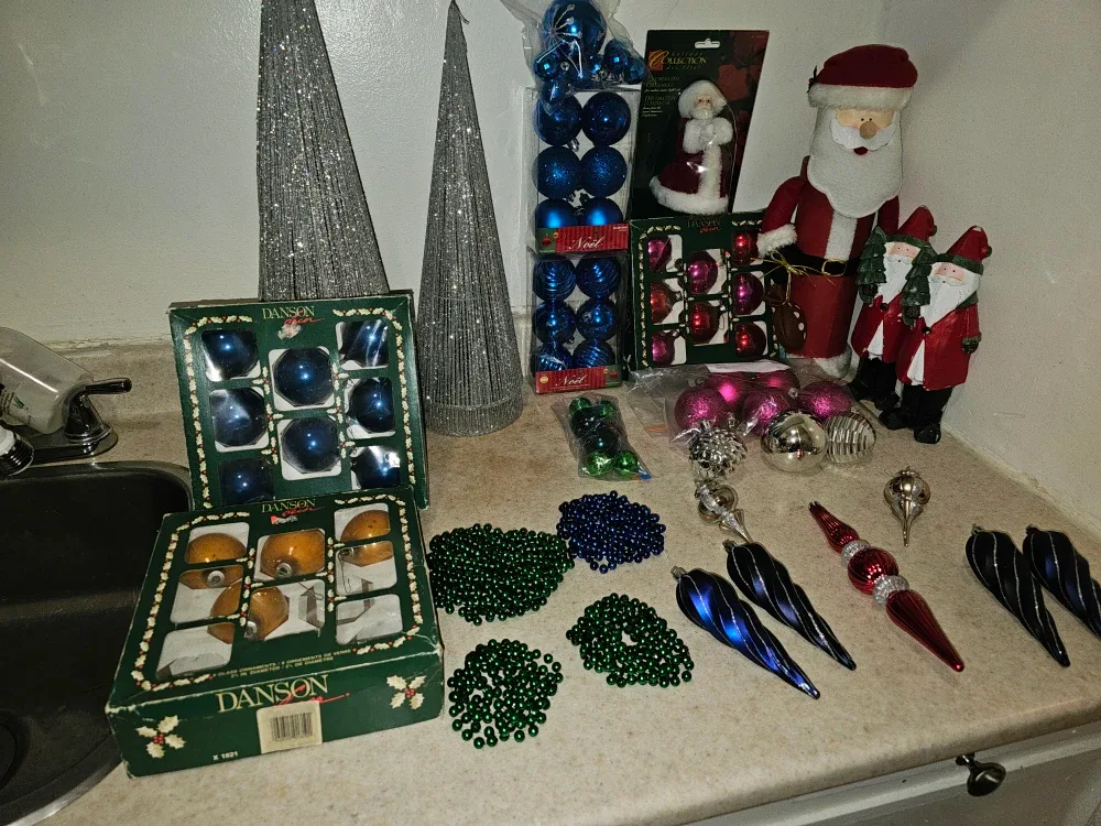 Danson Decor Christmas Ornaments & Decorations #Cleanout