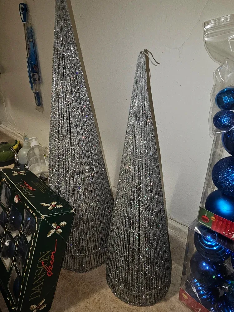 Danson Decor Christmas Ornaments & Decorations #Cleanout image indicator(3)