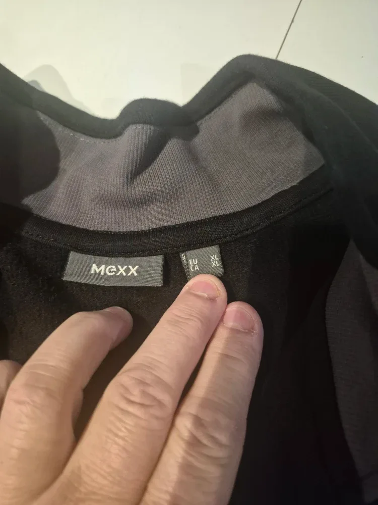 MGXX Black Zip Up Jacket - Size XL image indicator(2)