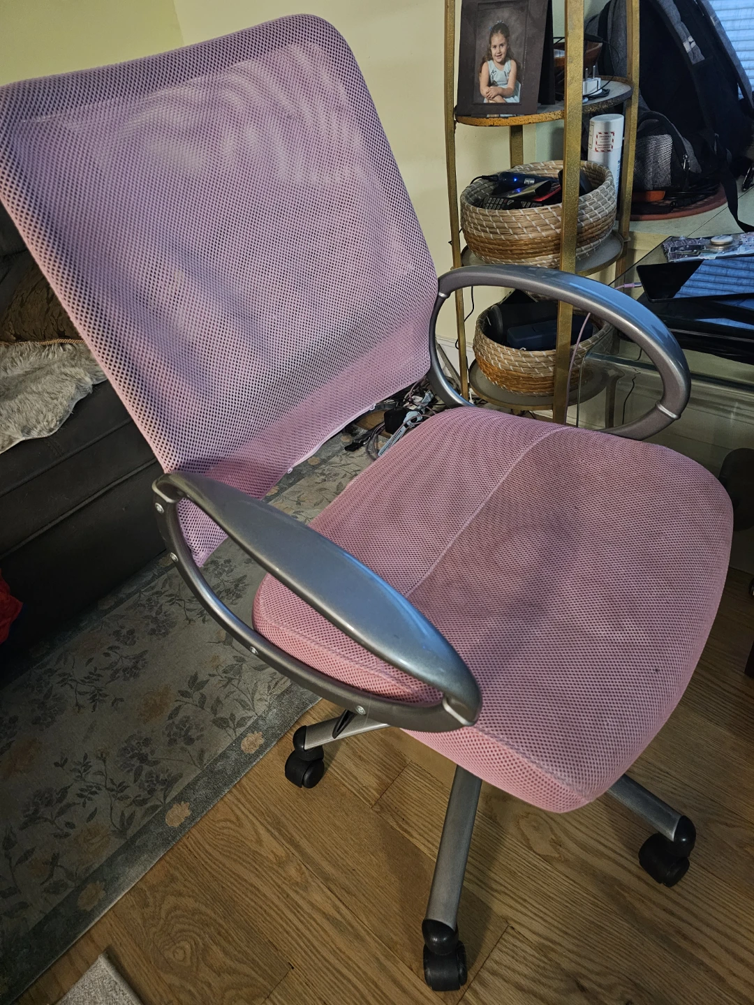 Pink Mesh Office Chair - photo 2