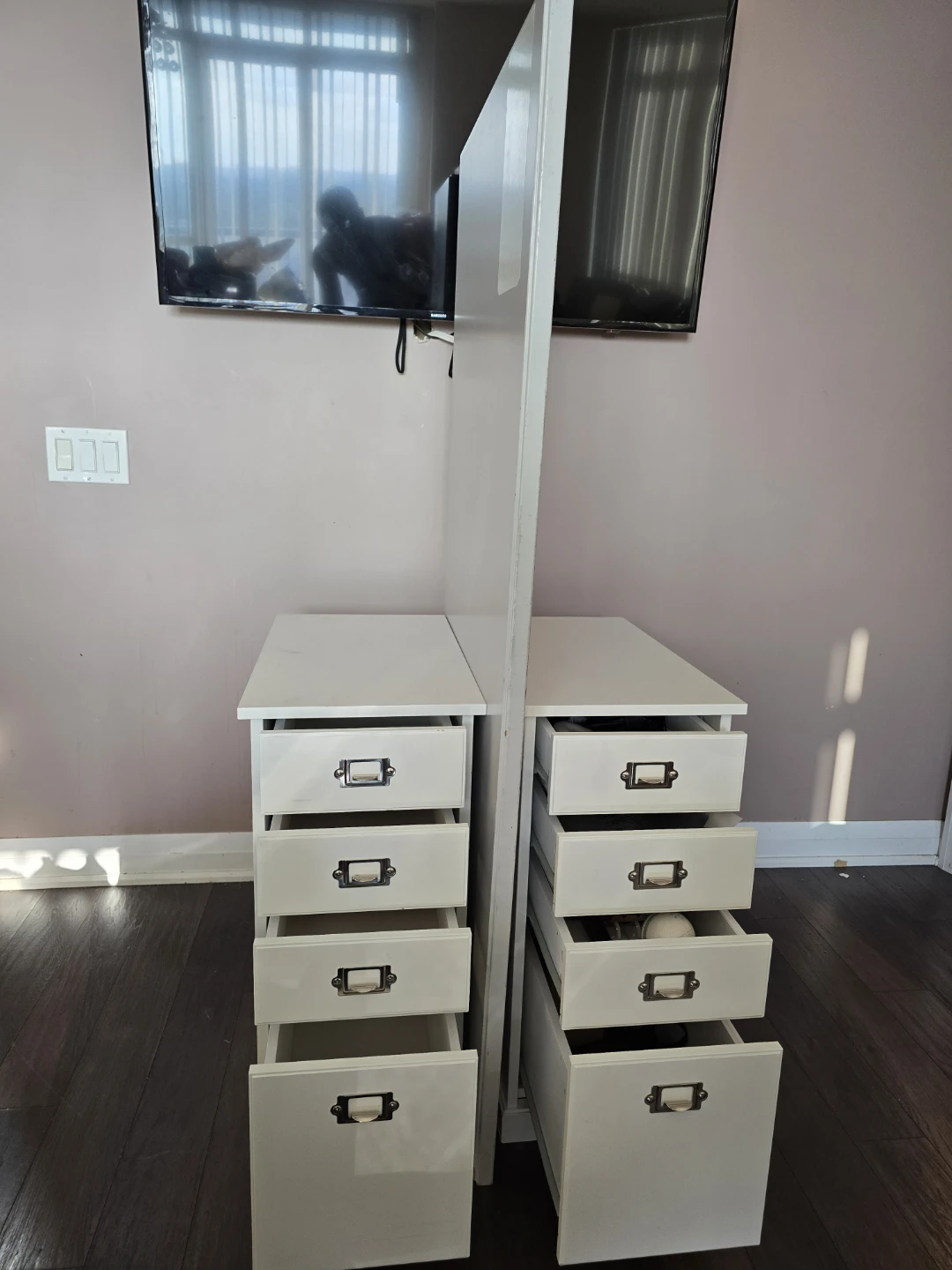 White Desk with Drawers - photo 2