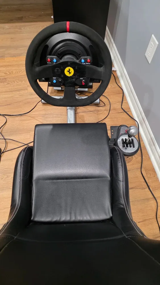 Playseat Racing Seat with Thrustmaster Ferrari Wheel