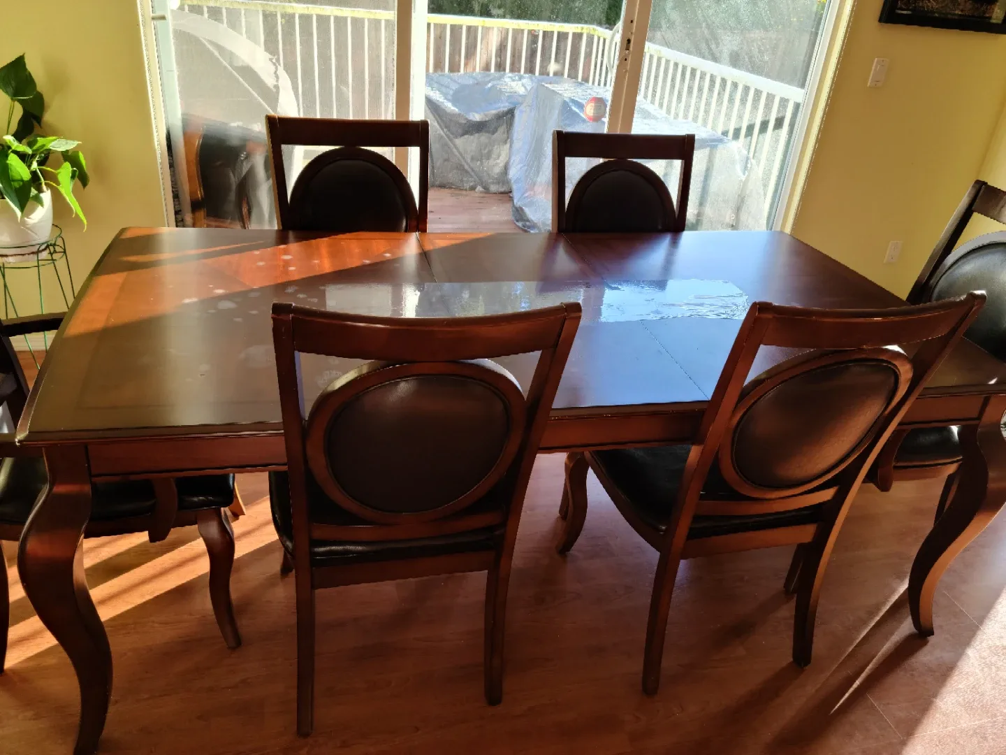 Dining Table with 6 Chairs image indicator(2)