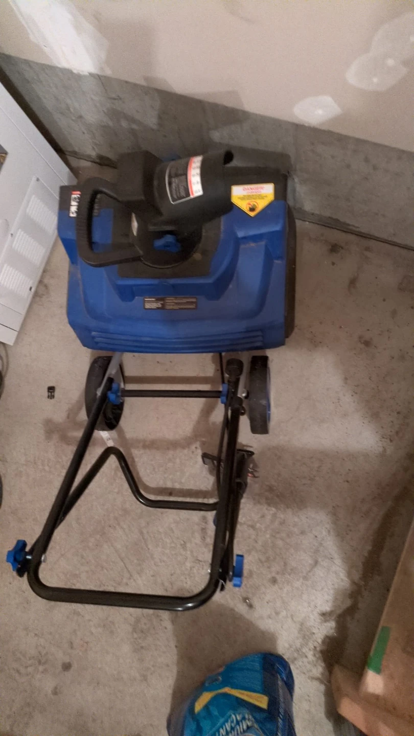 Yardworks Electric Snow Shovel - Corded - photo 2