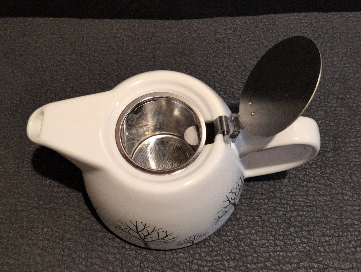 DAVIDsTEA Tea Set - Teapot & 2 Cups image indicator(4)