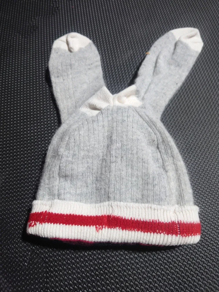 Pookie Toque Bunny Hat - Grey, Red & Black image indicator(3)