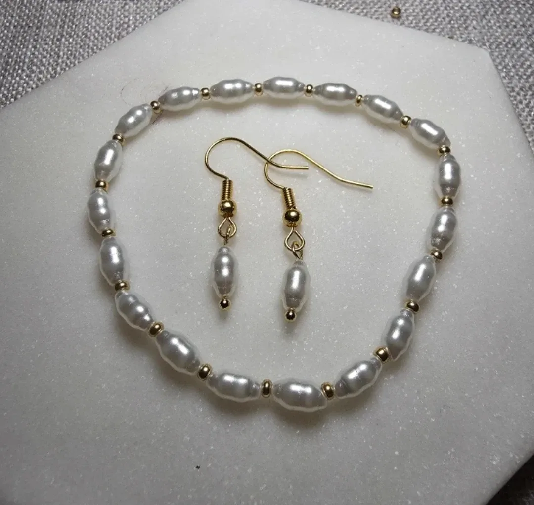 Pearl Bracelet and Earring Set