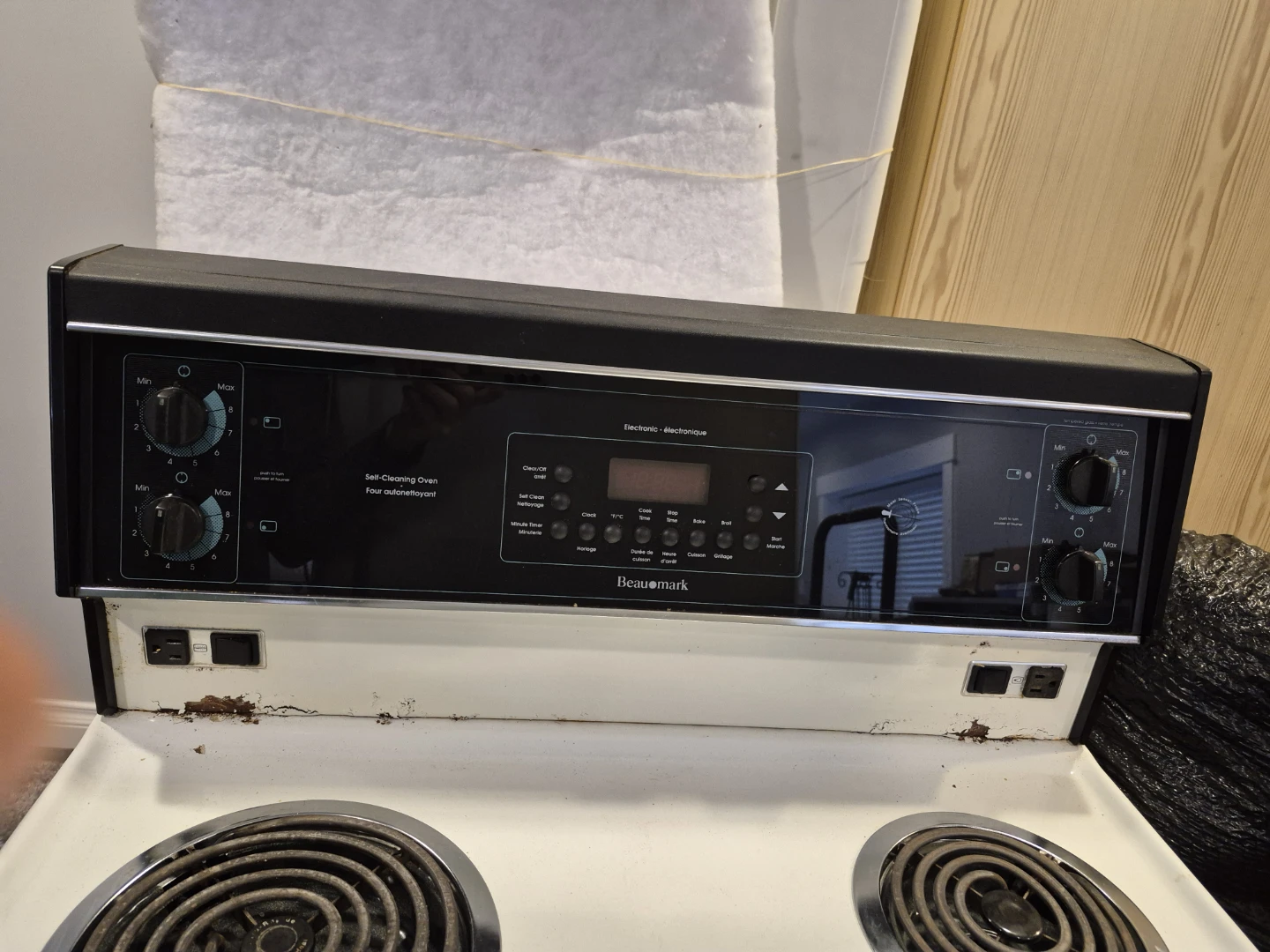 Beaumark Electric Stove - photo 5
