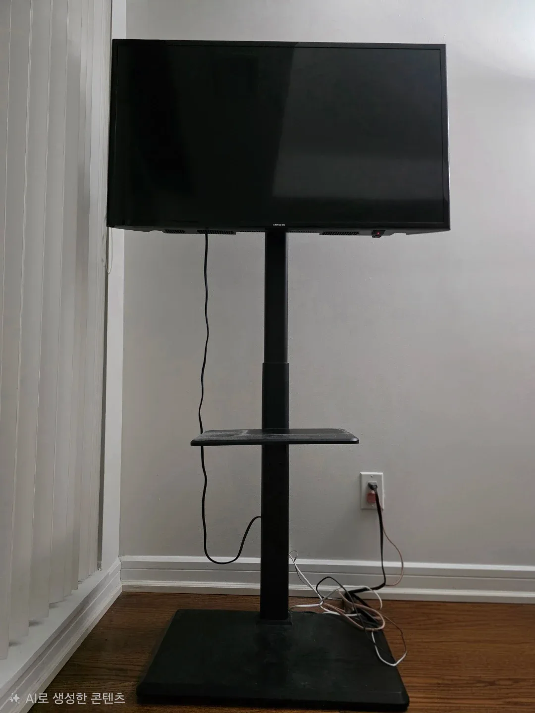 Samsung UN40N5200AFXZC 40" TV with Stand