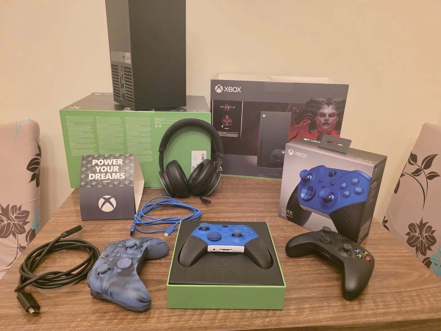 Xbox Series X Console and Elite Series 2 Controller