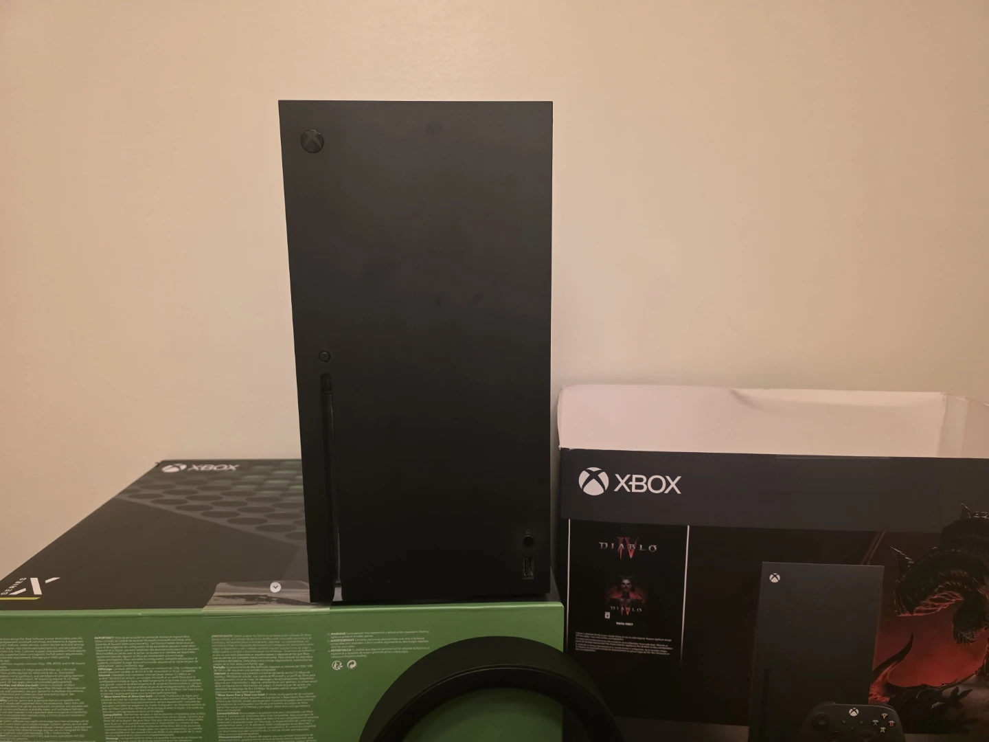 Xbox Series X Console and Elite Series 2 Controller - photo 4