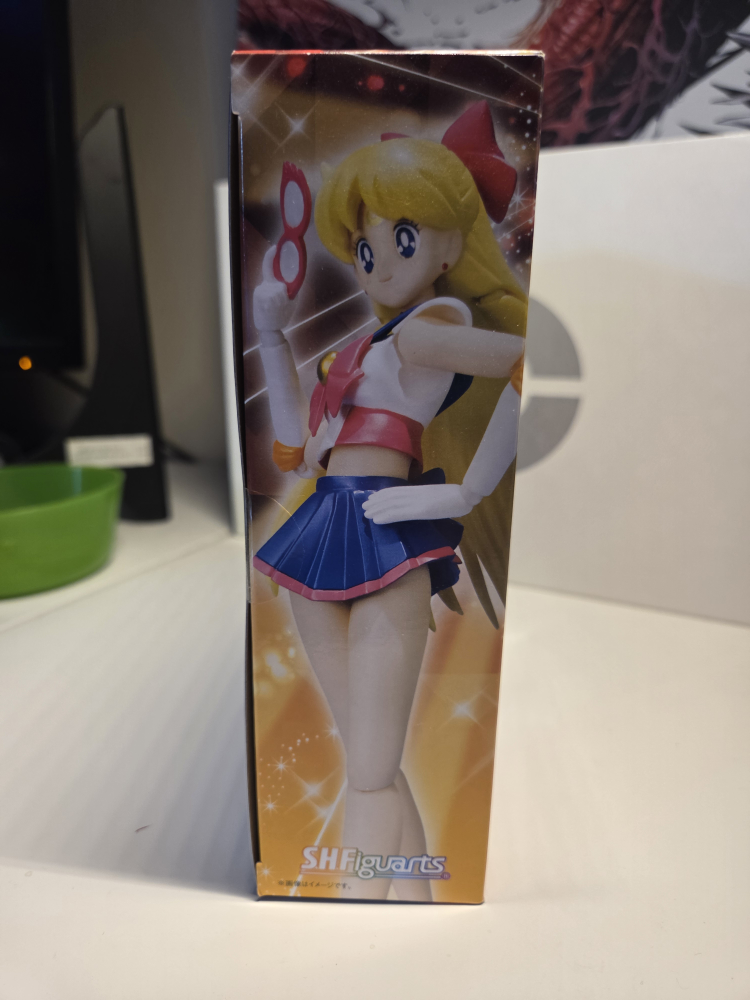 New SH Figuarts Sailor V Action Figure - photo 4