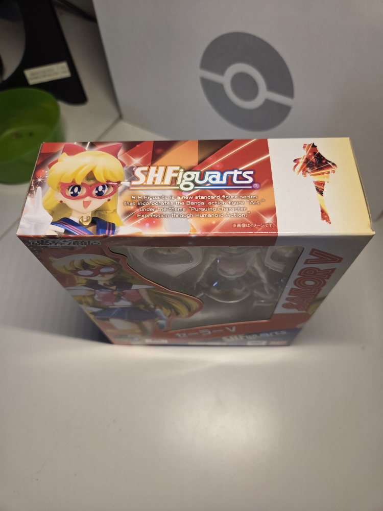 New SH Figuarts Sailor V Action Figure - photo 5