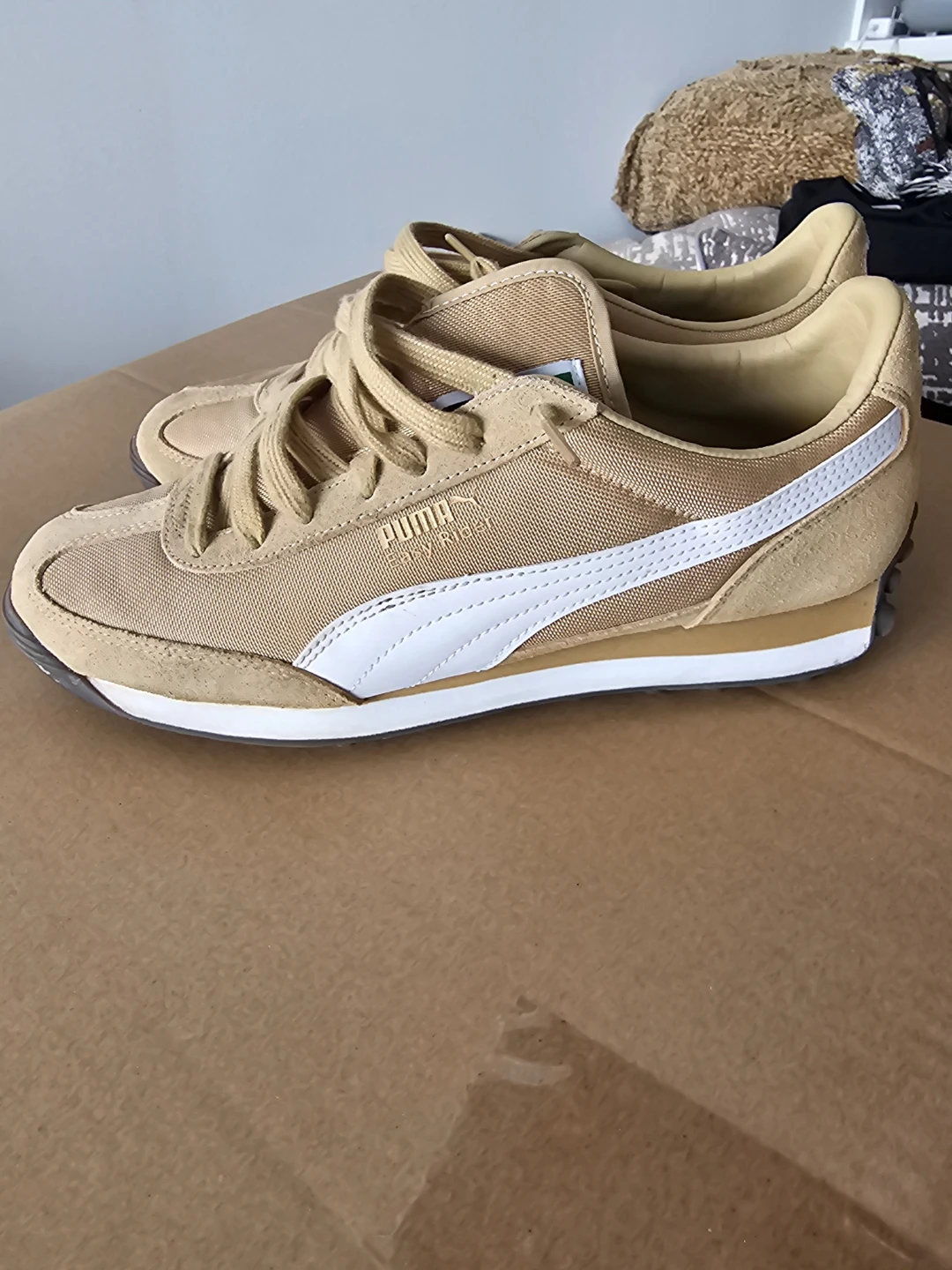 Puma Vintage Runner Sneakers - Tan