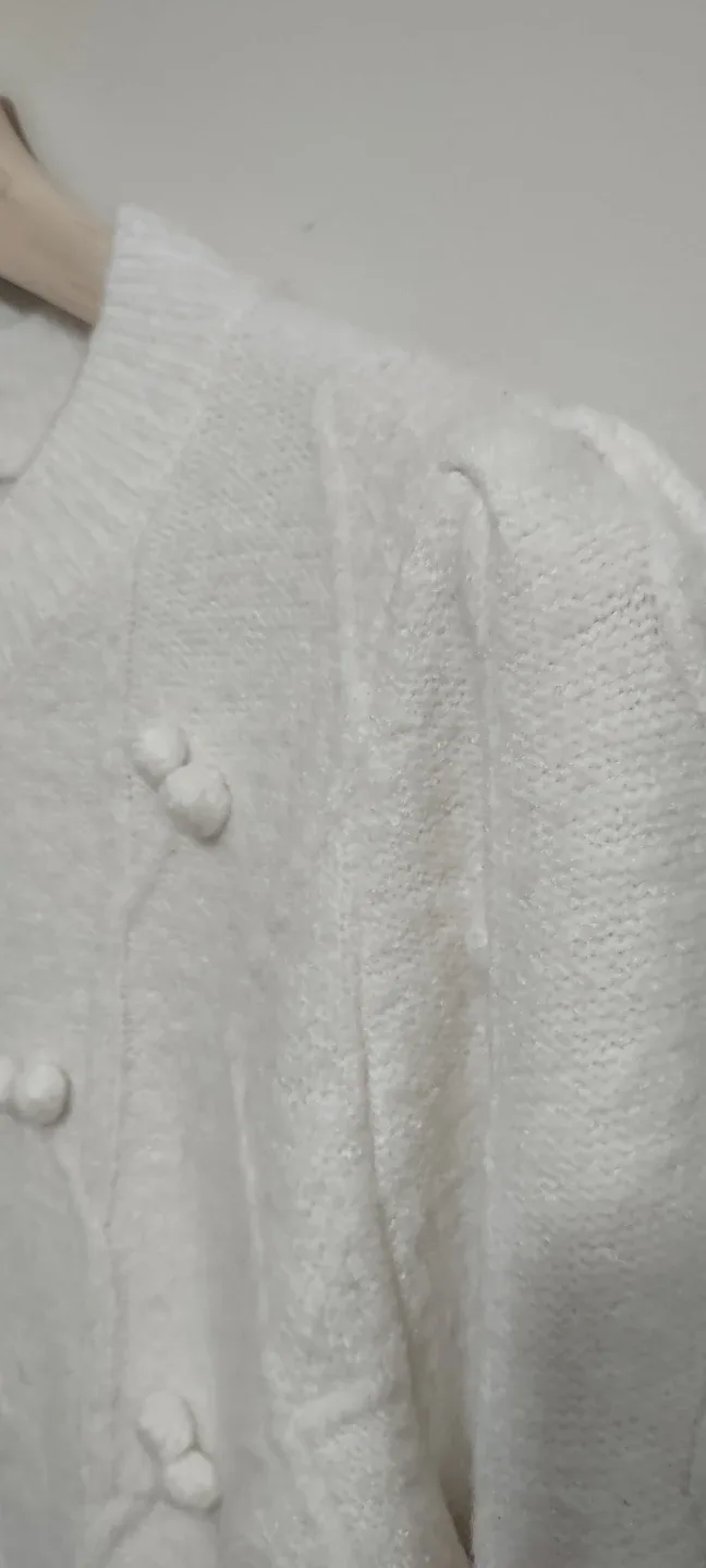 Elodie White Knit Sweater image indicator(6)