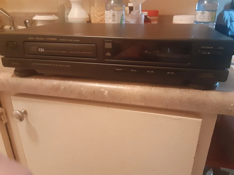 Fisher Studio Standard Compact Disc Player AD9005 - photo 2