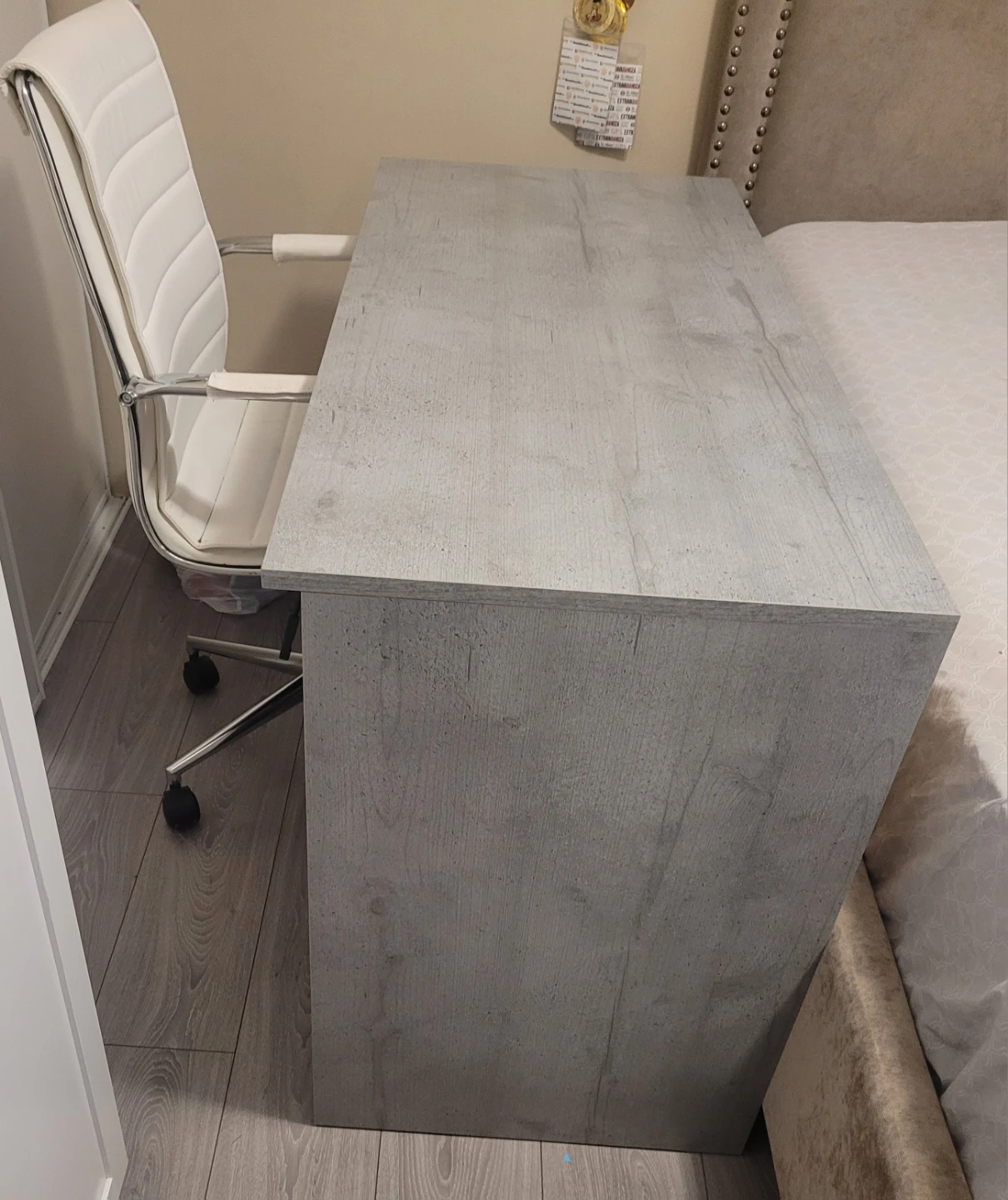 2 Grey Desk with White Drawers with 2 office chair - photo 3